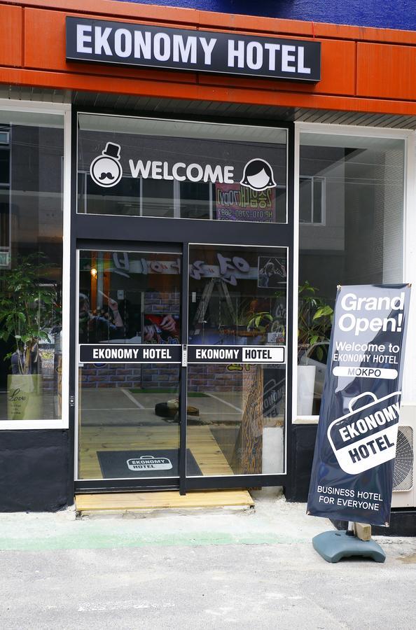 Ekonomy Hotel Mokpo Exterior photo